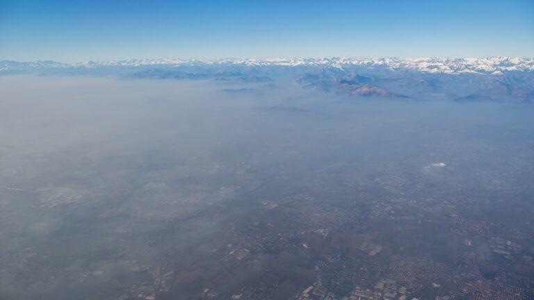 Ozono oltre i limiti: estate critica in Pianura Padana